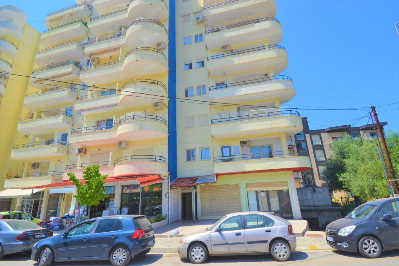 Boni Himare